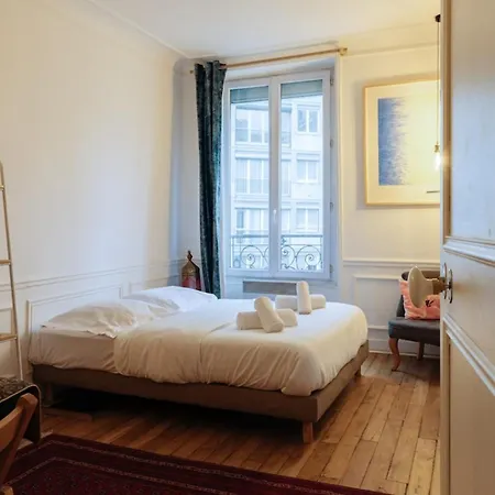 Tranquil 2bd Apart Seine River - Eiffel Tower! Lejlighed *