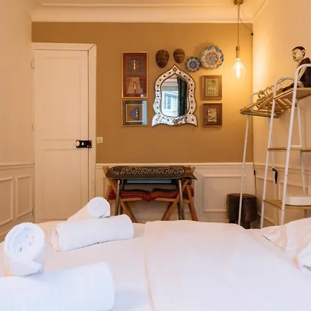 Apartment Tranquil 2bd Apart Seine River - Eiffel Tower! Paris
