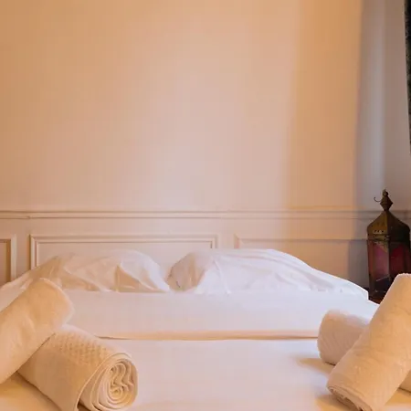 Tranquil 2bd Apart Seine River - Eiffel Tower! Apartment