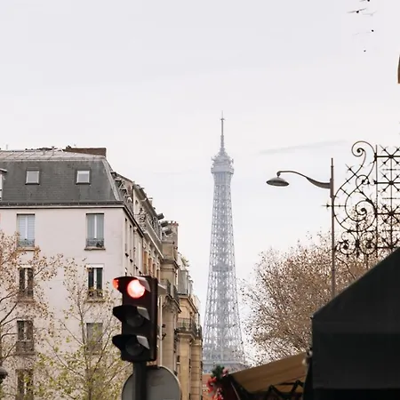 Tranquil 2bd Apart Seine River - Eiffel Tower! * Paris